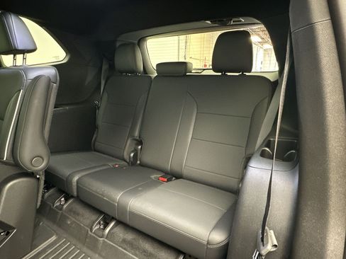 Certified 2026 Buick Enclave Preferred AWD/4WD image 31