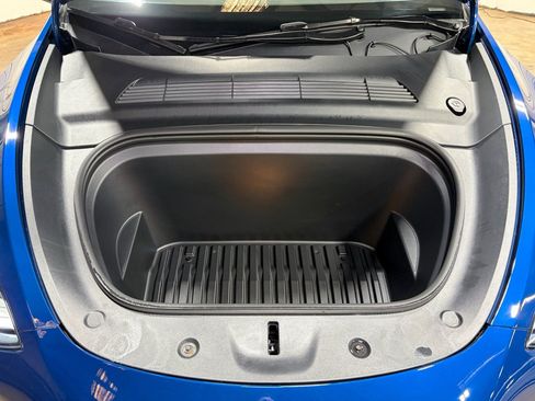 Used 2024 Tesla Model Y Performance image 24