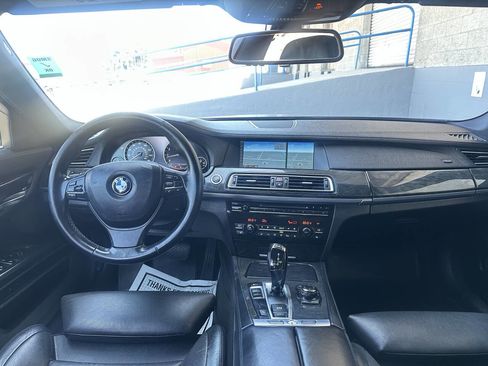 Used 2012 BMW 750Li image 11