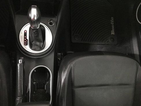 Used 2016 Volkswagen Beetle 1.8T S image 31