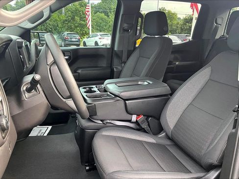 Used 2024 Chevrolet Silverado 1500 Custom Trail Boss AWD/4WD image 22