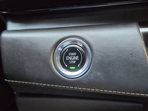 Used 2023 Cadillac Escalade Sport Platinum AWD/4WD image 21