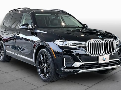 Used 2022 BMW X7 xDrive40i w/ Parking Assistance Package AWD/4WD image 2