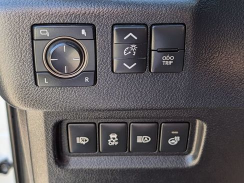 Used 2023 Lexus GX 460 Premium w/ Premium Package AWD/4WD image 23