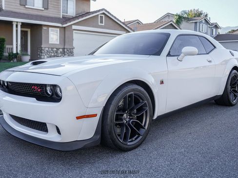 Used 2019 Dodge Challenger R/T Scat Pack RWD image 14
