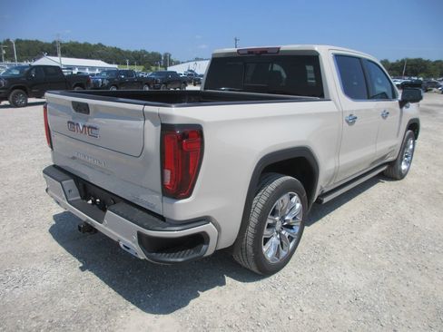 New 2026 GMC Sierra 1500 Denali w/ Denali Reserve Package AWD/4WD image 5