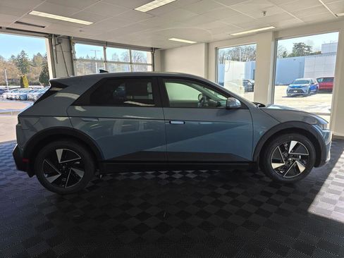 New 2026 Hyundai Ioniq 5 SEL image 3
