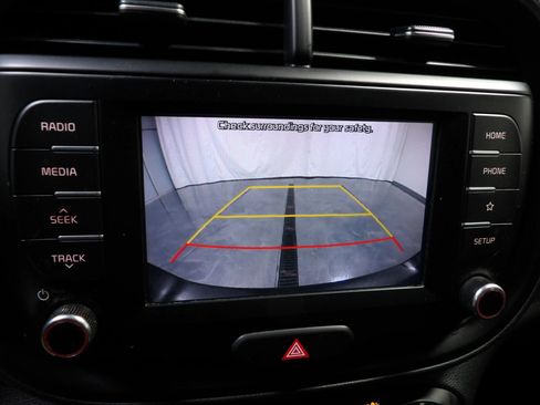 Used 2020 Kia Soul LX FWD image 14