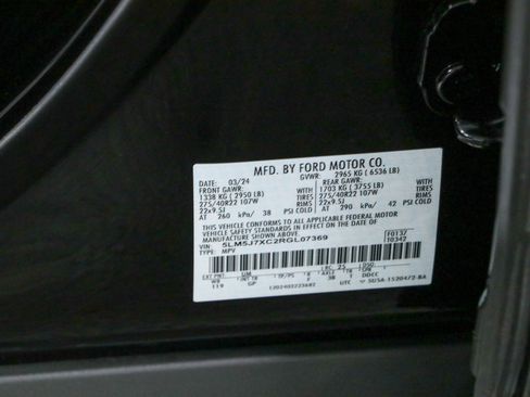 Used 2024 Lincoln Aviator Reserve w/ Jet Package AWD/4WD image 35