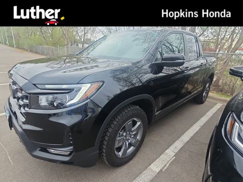 Used 2025 Honda Ridgeline TrailSport image 1