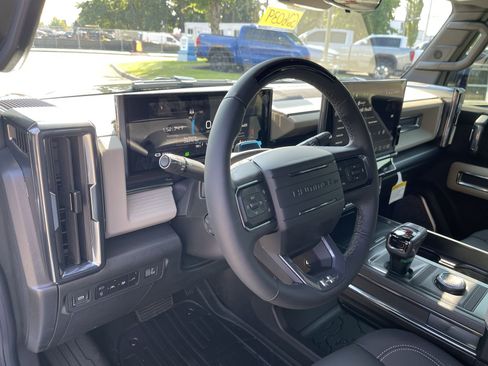 New 2026 GMC Hummer EV SUV image 44