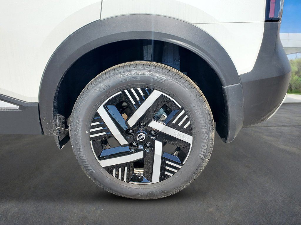 New 2027 Nissan Kicks SV FWD image 9