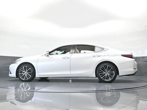 Used 2025 Lexus ES 350 w/ Premium Package FWD image 58