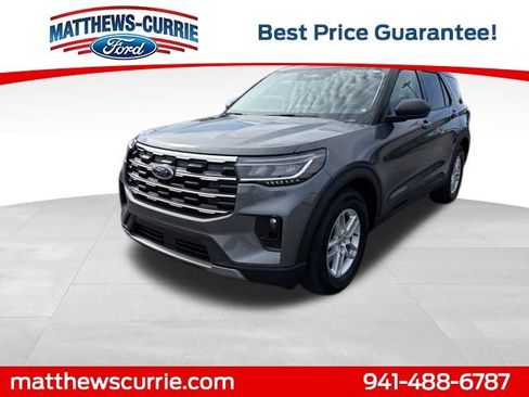 New 2026 Ford Explorer Active RWD image 7