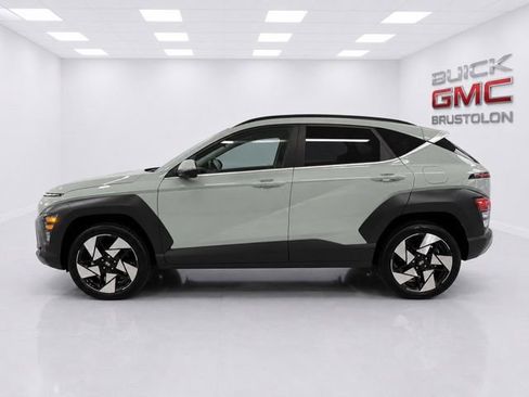 Used 2024 Hyundai Kona Limited AWD/4WD image 4