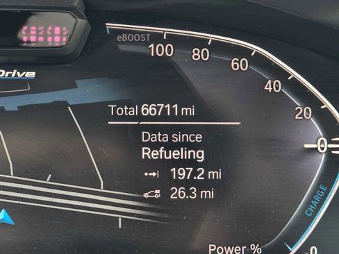 Used 2020 BMW 745e xDrive image 26