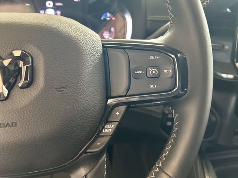 Used 2023 RAM 2500 Limited AWD/4WD image 57