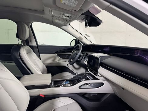 New 2026 Lincoln Nautilus Premier w/ Equipment Group 102A image 14