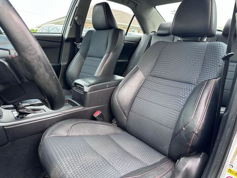 Used 2015 Toyota Camry SE FWD image 11