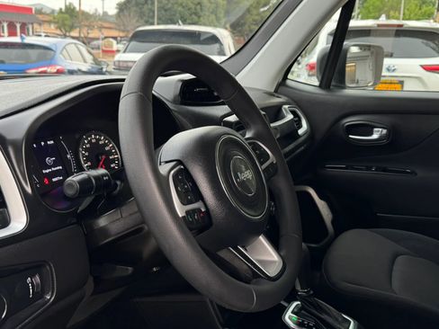 Used 2018 Jeep Renegade Sport w/ Power & Air Group AWD/4WD image 9