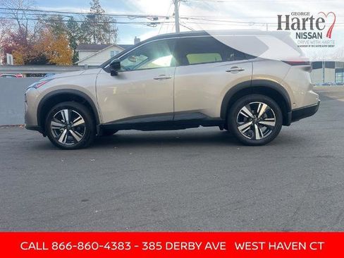 Certified 2025 Nissan Rogue SL image 2