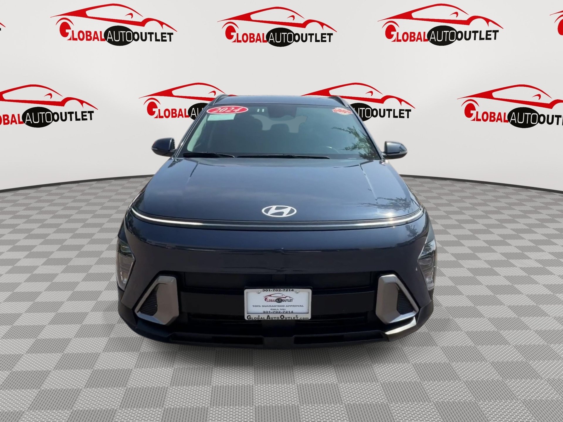 Used 2024 Hyundai Kona SEL AWD/4WD image 3
