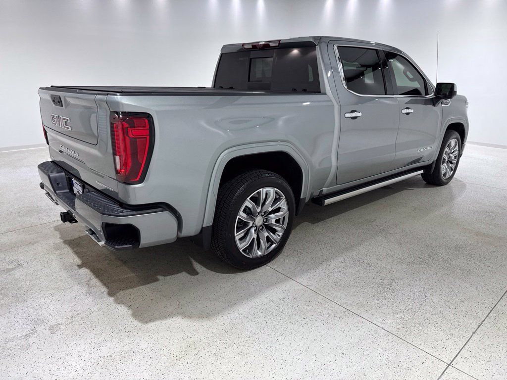 Used 2026 GMC Sierra 1500 Denali AWD/4WD image 5