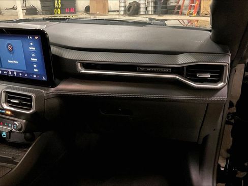 Certified 2024 Ford Mustang Premium image 15