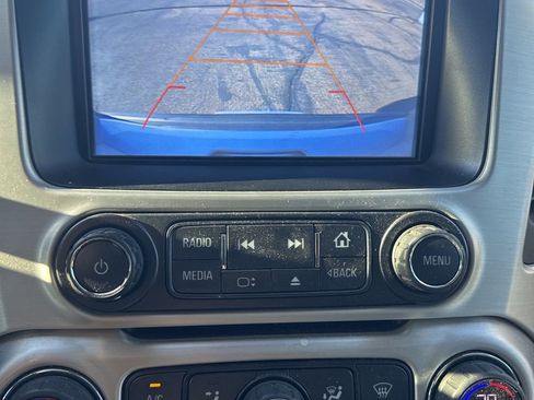 Used 2017 GMC Yukon SLT w/ Premium Edition image 14