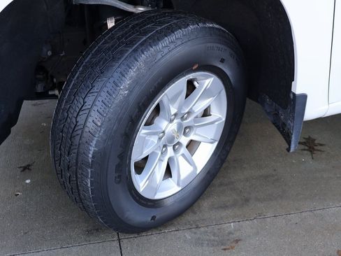 Used 2020 Chevrolet Silverado 1500 LT w/ All-Star Edition image 39