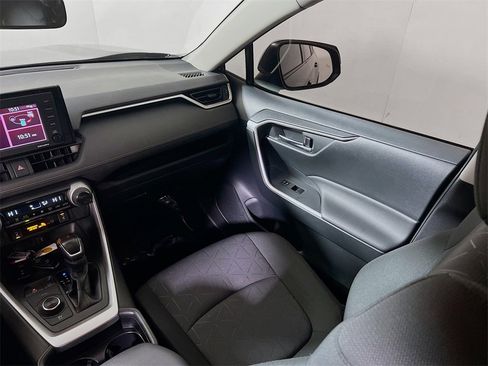 Certified 2021 Toyota RAV4 XLE w/ XLE Grade Weather Package image 21