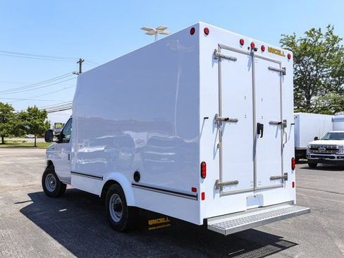 New 2026 Ford E-350 and Econoline 350 Super Duty w/ Power Equipment Group RWD image 8