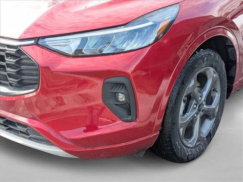 Certified 2023 Ford Escape ST-Line Select w/ Tech Pack #2 image 9