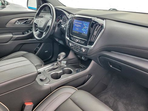 Certified 2022 Chevrolet Traverse Premier w/ Redline Edition image 24