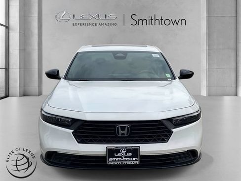 Used 2024 Honda Accord Sport image 2