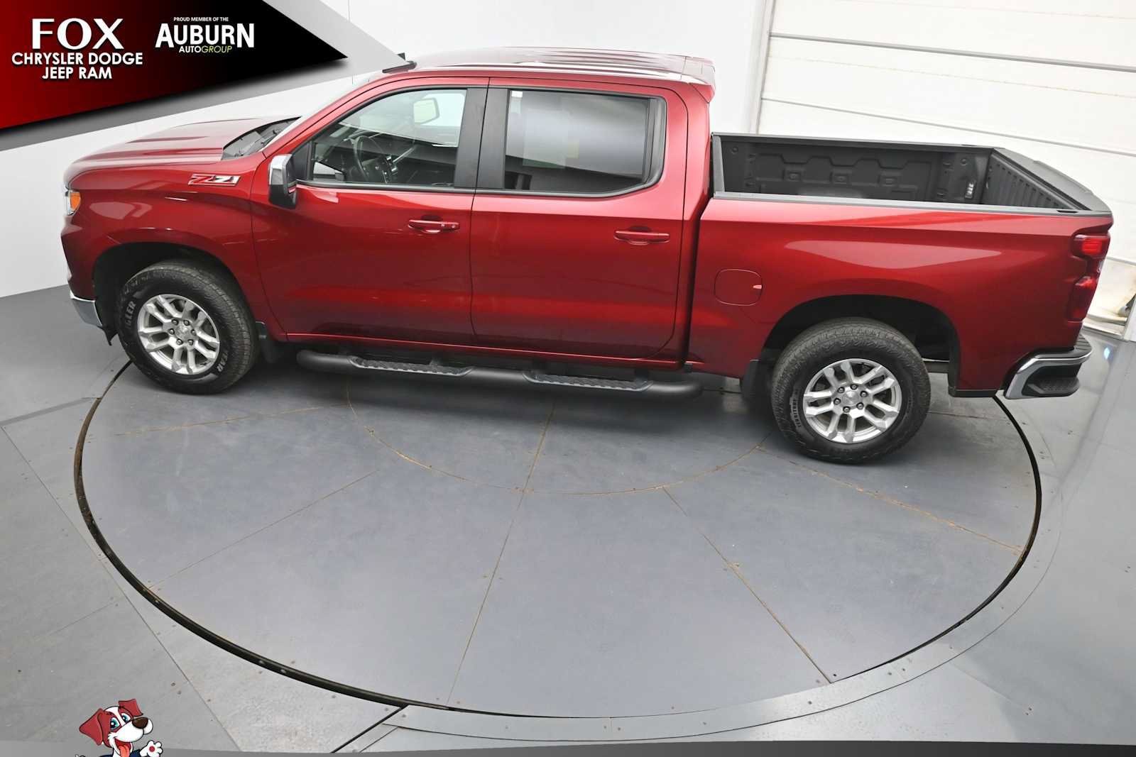 Used 2024 Chevrolet Silverado 1500 LT AWD/4WD image 30