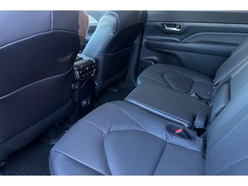 New 2026 Toyota Grand Highlander Limited AWD/4WD image 13