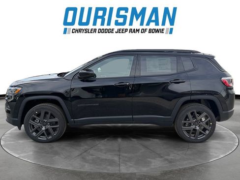 New 2026 Jeep Compass Latitude image 3