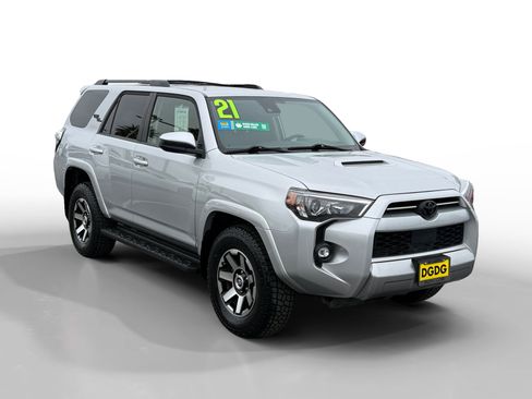 Used 2021 Toyota 4Runner TRD Off-Road w/ Wilderness Package (TMS) AWD/4WD image 7