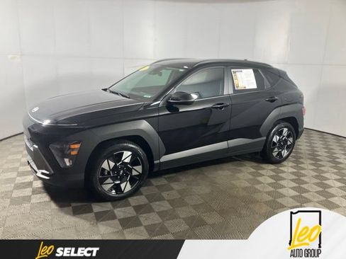 Used 2024 Hyundai Kona SEL w/ Convenience Package FWD image 2