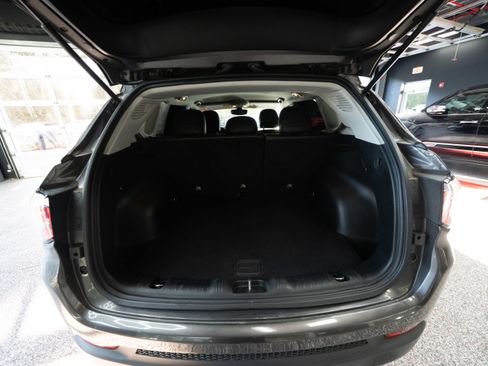 Used 2020 Jeep Compass Latitude image 28