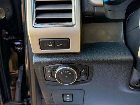 Used 2016 Ford F150 Lariat w/ Equipment Group 502A Luxury image 22