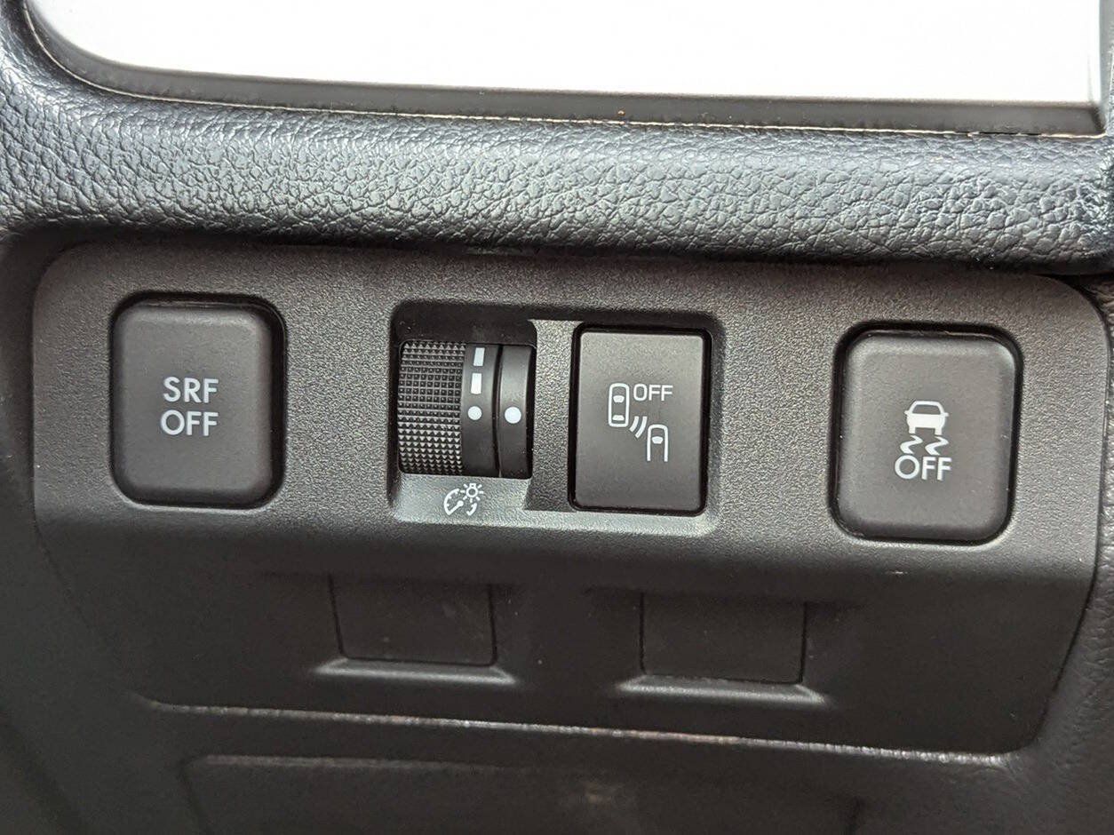 Used 2017 Subaru Forester 2.5i Premium AWD/4WD image 26