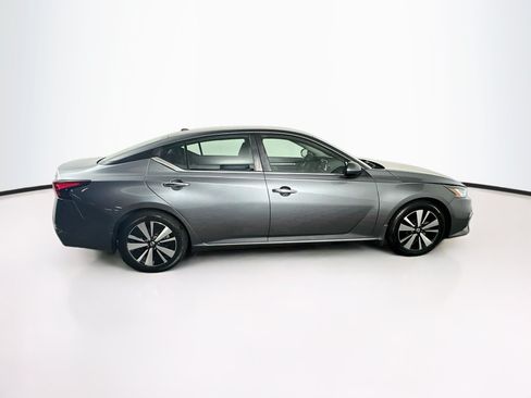 Used 2021 Nissan Altima 2.5 SV FWD image 10