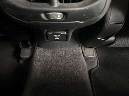 Used 2016 Jeep Cherokee Limited AWD/4WD image 30
