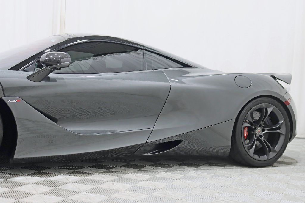Used 2018 McLaren 720S RWD image 5