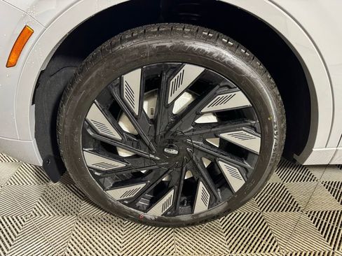 New 2026 Lincoln Nautilus Black Label w/ Jet Appearance Package image 9