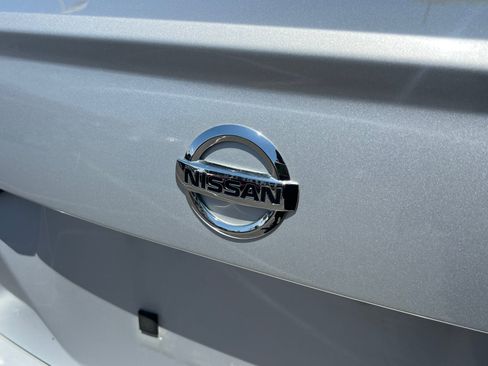 Used 2020 Nissan Versa S FWD image 21