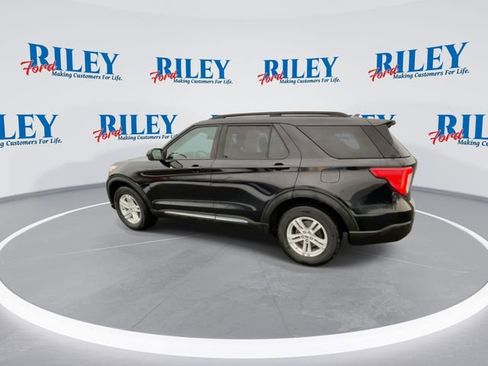 Certified 2021 Ford Explorer XLT image 5