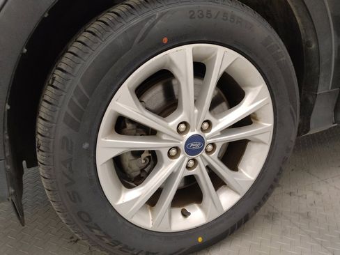 Used 2019 Ford Escape SE image 31